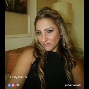 Meet your Posher, Holly